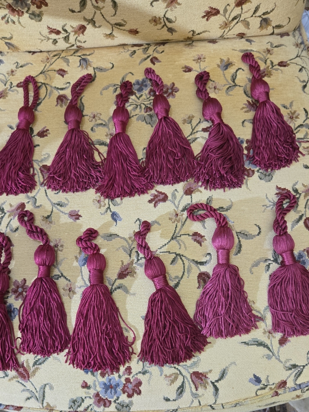 Source Unknown Berry Pink Decorative Tassel Trim (Set)